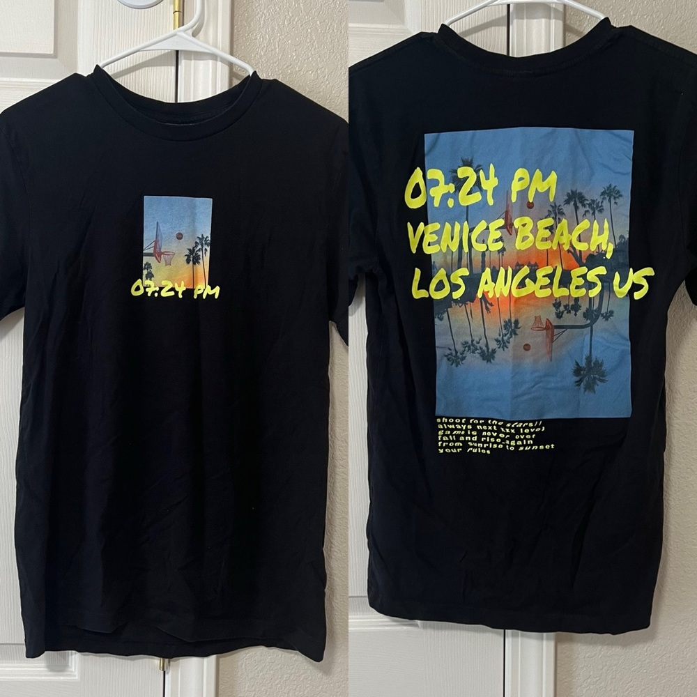 Divided Black Short Sleeve Graphic Tee - Small
